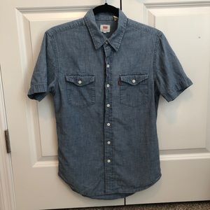 Levi’s Button Down Short Sleeve